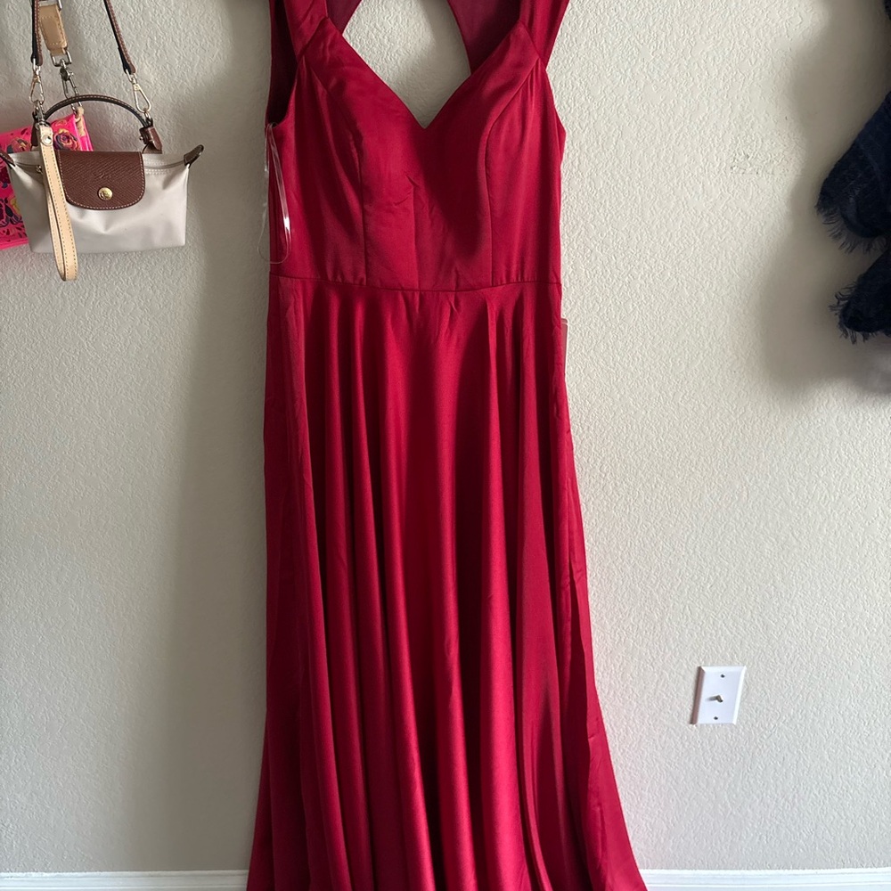 Elegant Red Sleeveless Dress